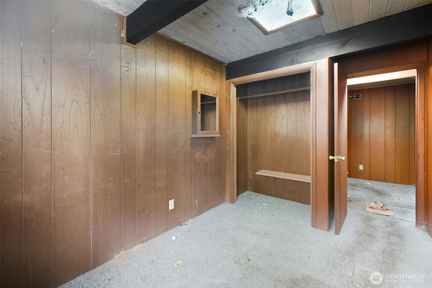 1284 Dines Point Rd , Greenbank, WA 98253