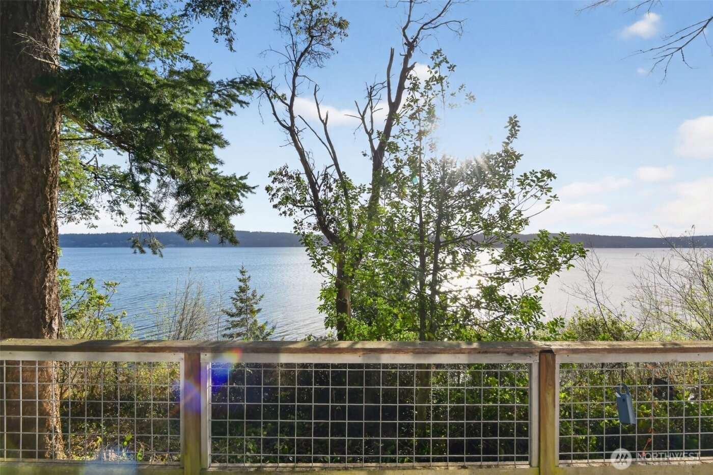 1284 Dines Point Rd , Greenbank, WA 98253