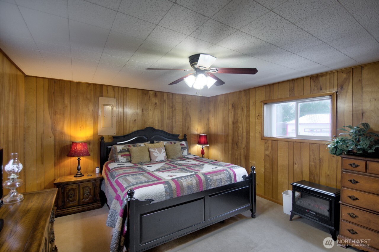 1296 Centralia Alpha Road , Chehalis, WA 98532