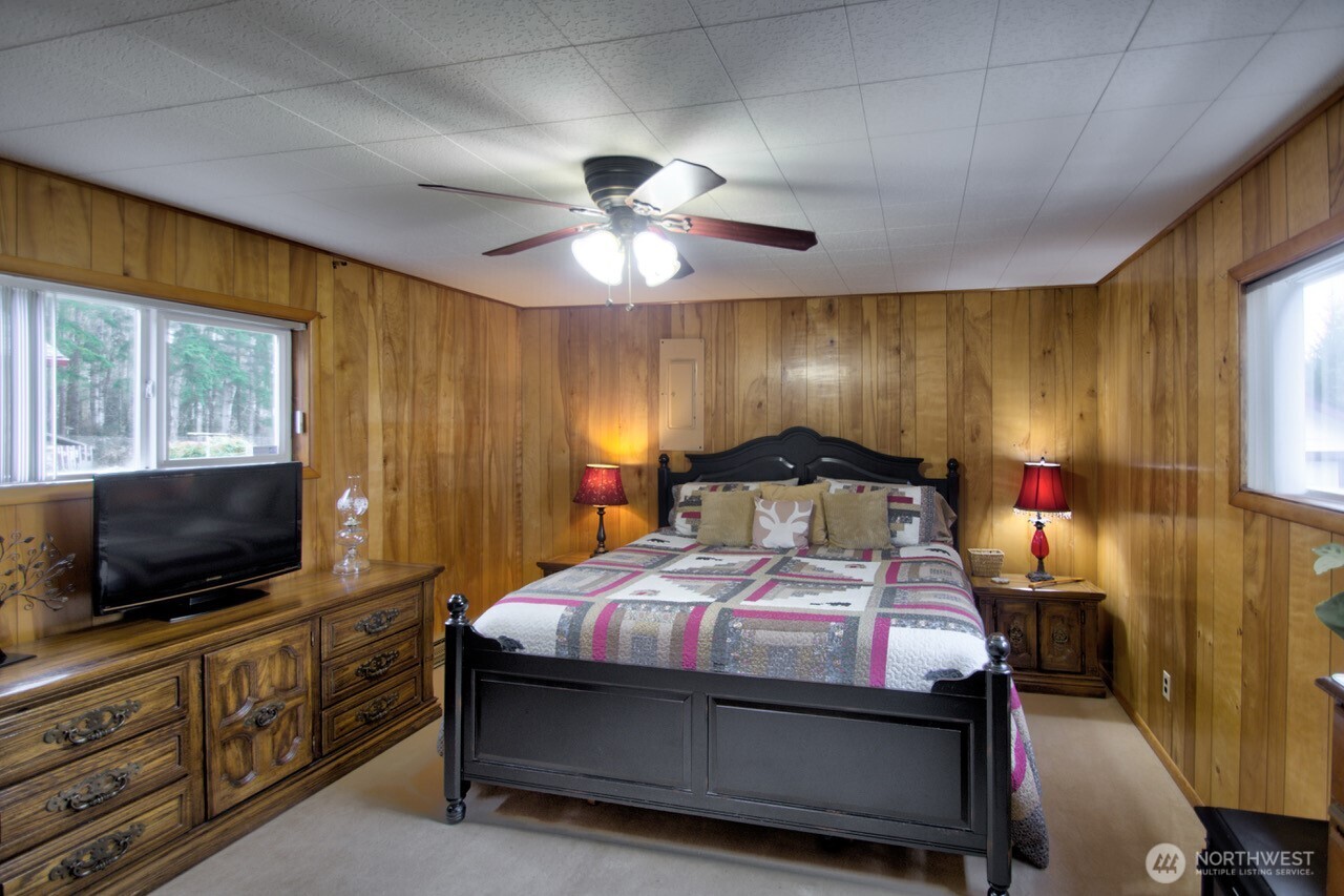 1296 Centralia Alpha Road , Chehalis, WA 98532