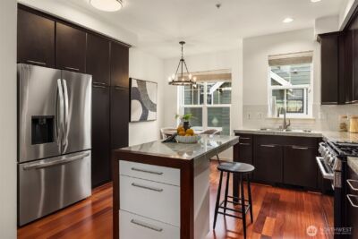 1848 NE Kenyon Court , Issaquah, WA 98029 - Photo 11