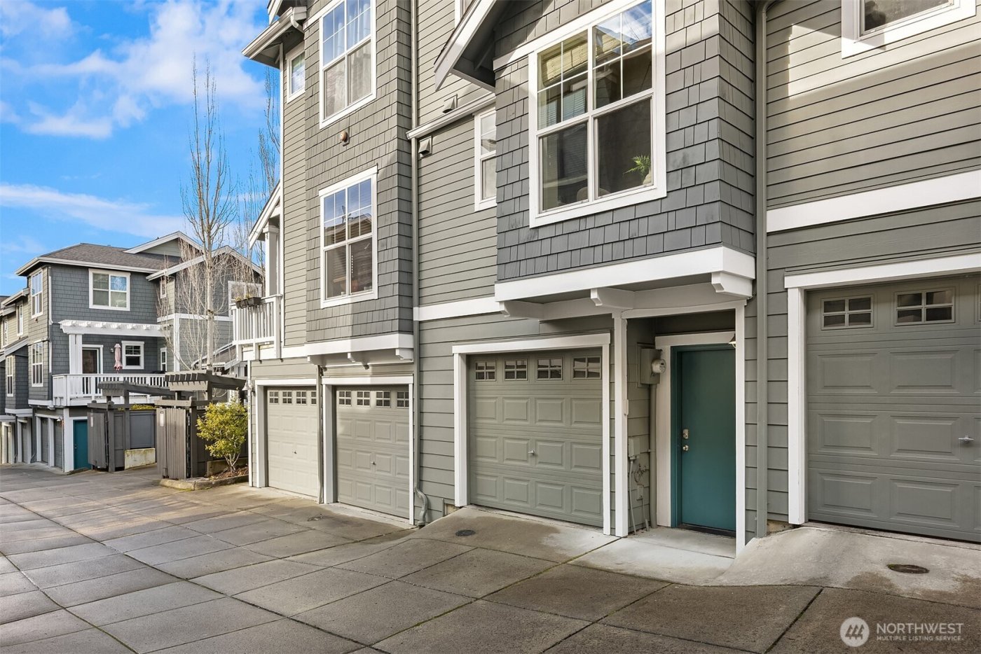 1848 NE Kenyon Court , Issaquah, WA 98029