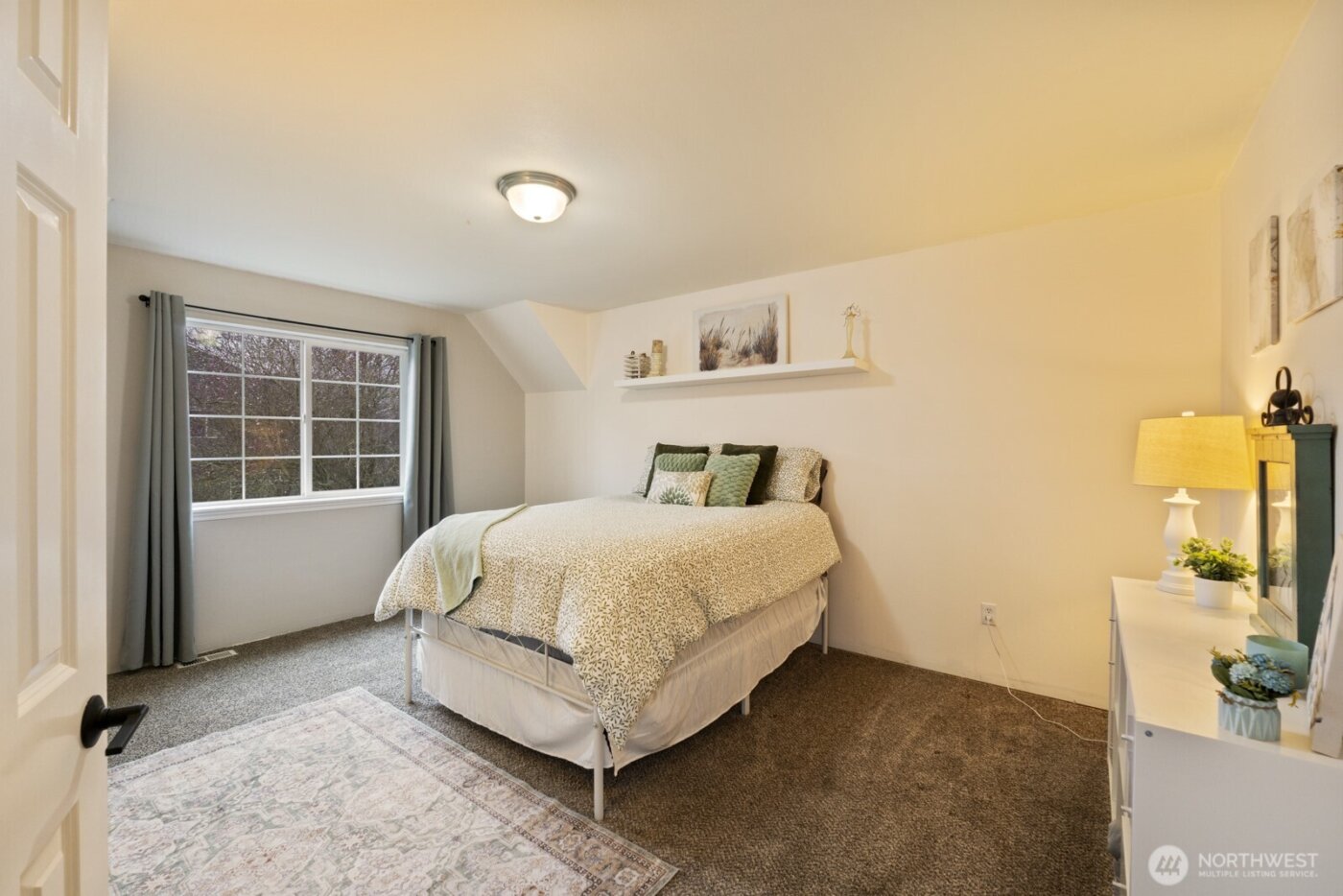 4233 154th Place SE, Bothell, WA 98012