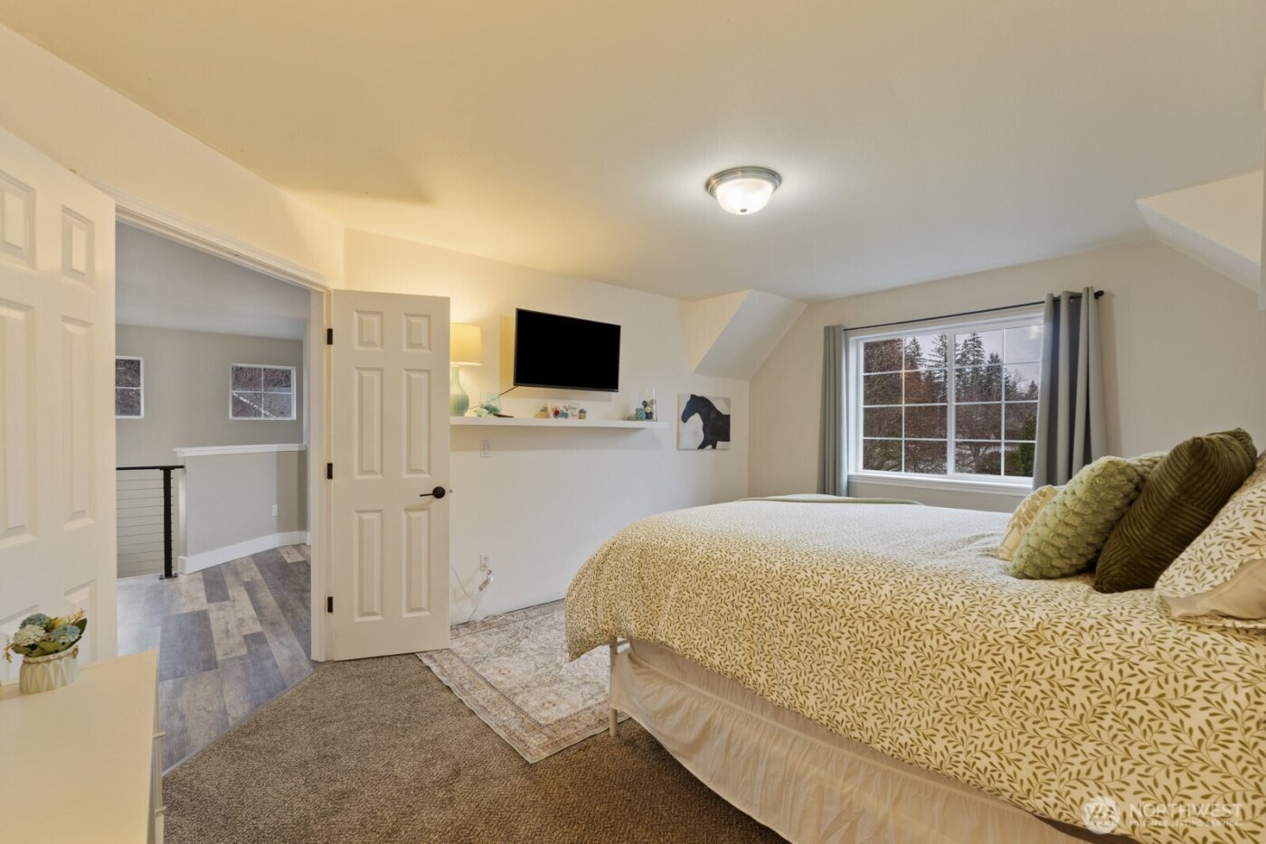 4233 154th Place SE, Bothell, WA 98012