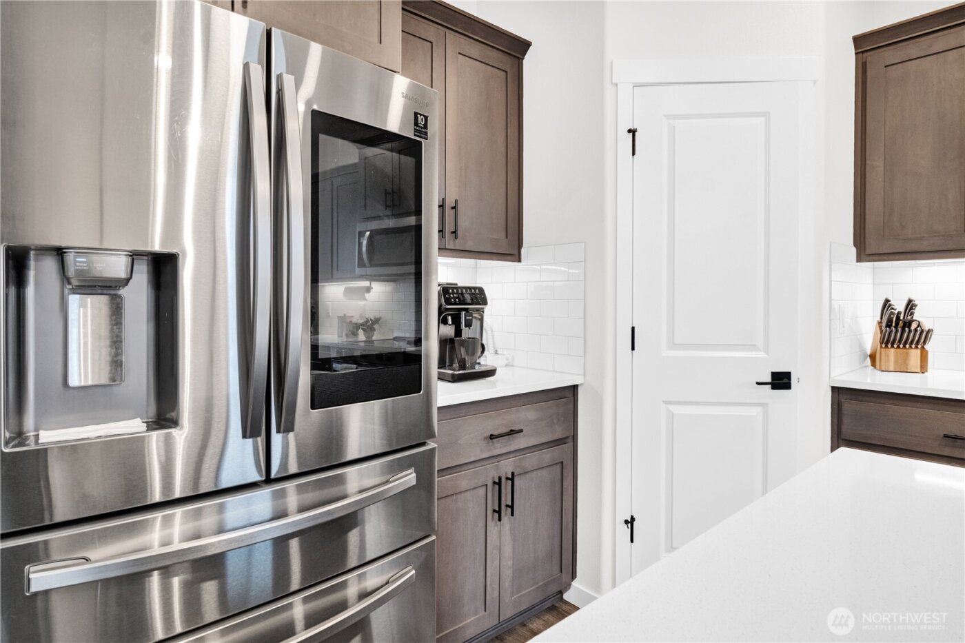 605 Cardinal Ave , Winlock, WA 98596