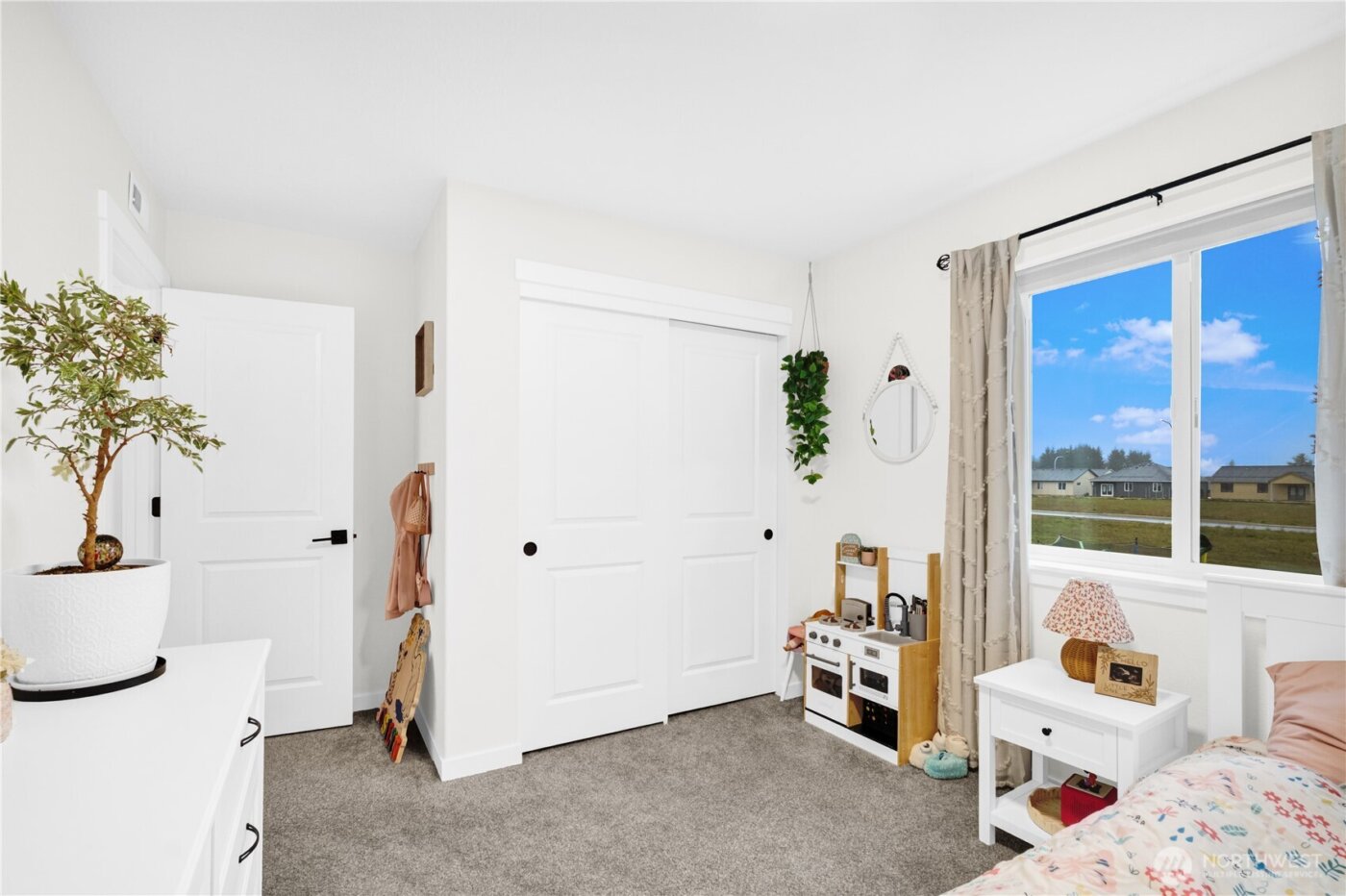 605 Cardinal Ave , Winlock, WA 98596