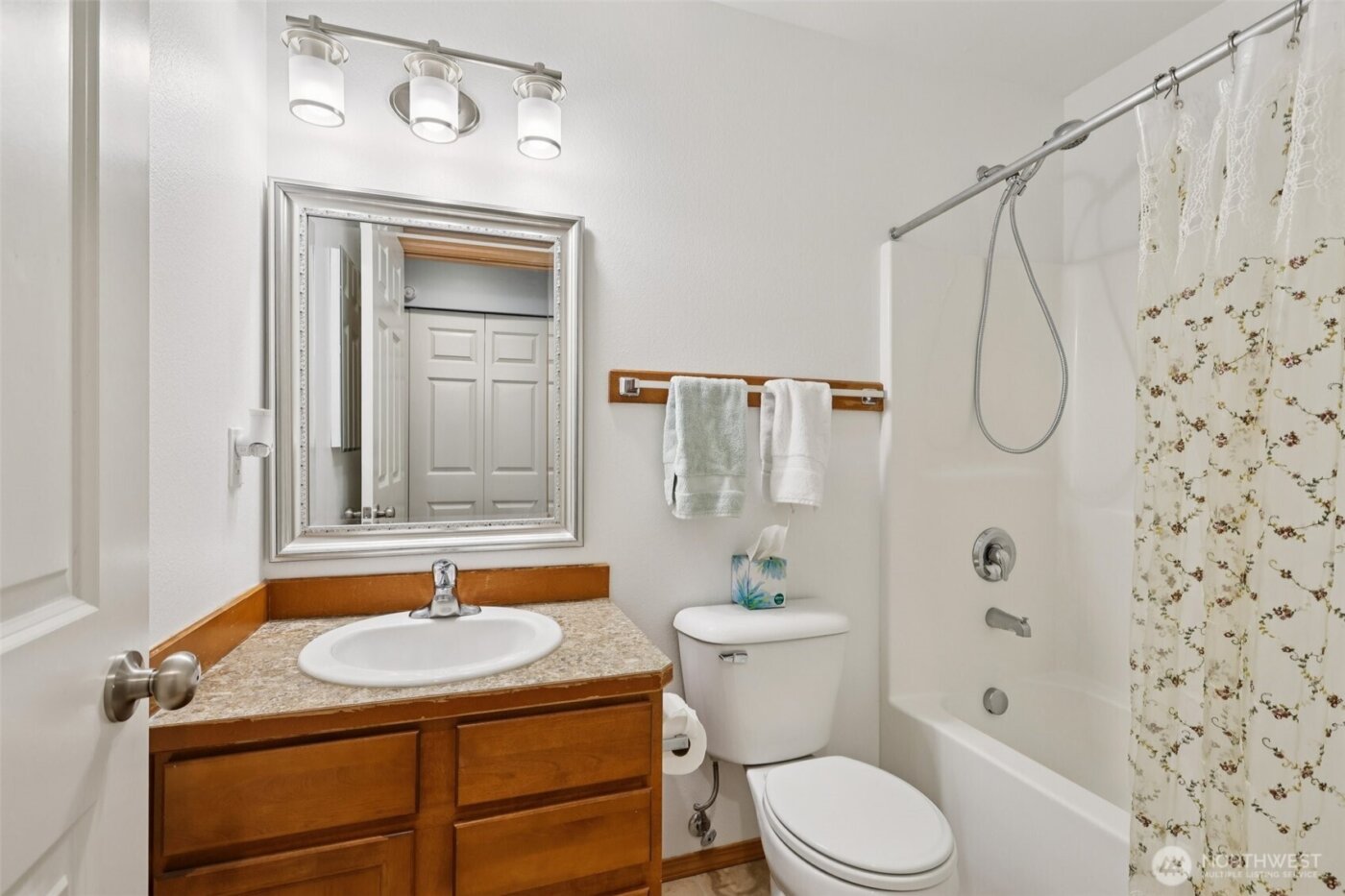 116 N Indiana Avenue , Granite Falls, WA 98252