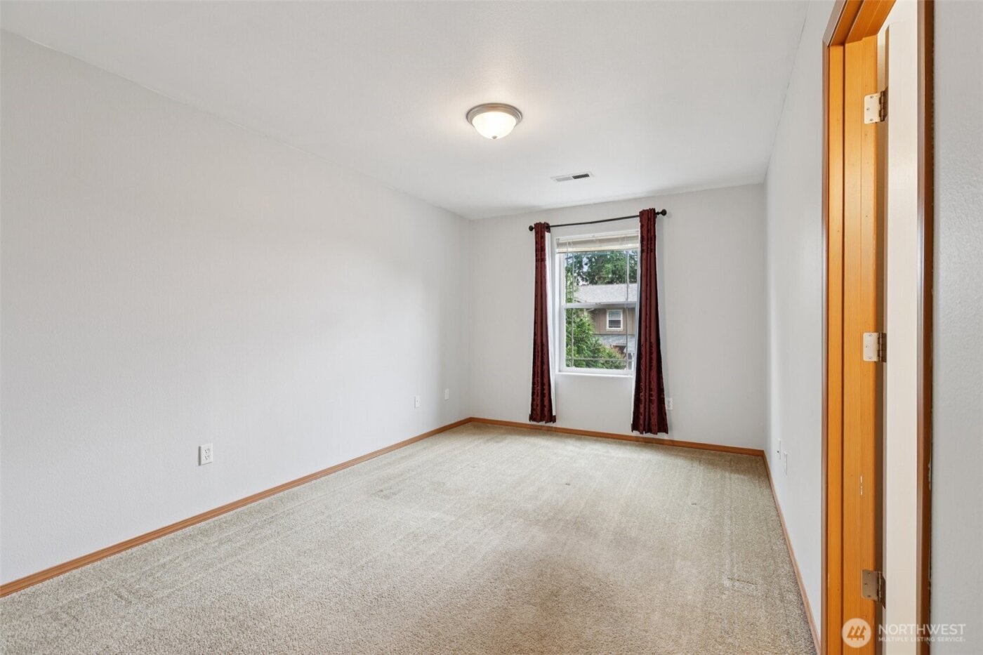 116 N Indiana Avenue , Granite Falls, WA 98252