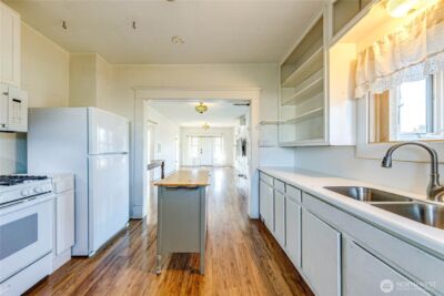 115 E 5th Street , Port Angeles, WA 98362 - Photo 17