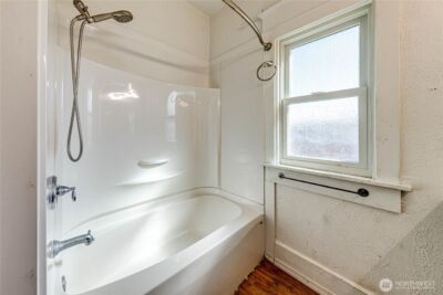 115 E 5th Street , Port Angeles, WA 98362 - Photo 24