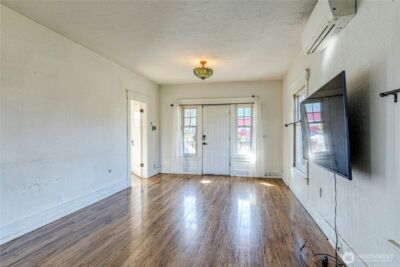 115 E 5th Street , Port Angeles, WA 98362 - Photo 9