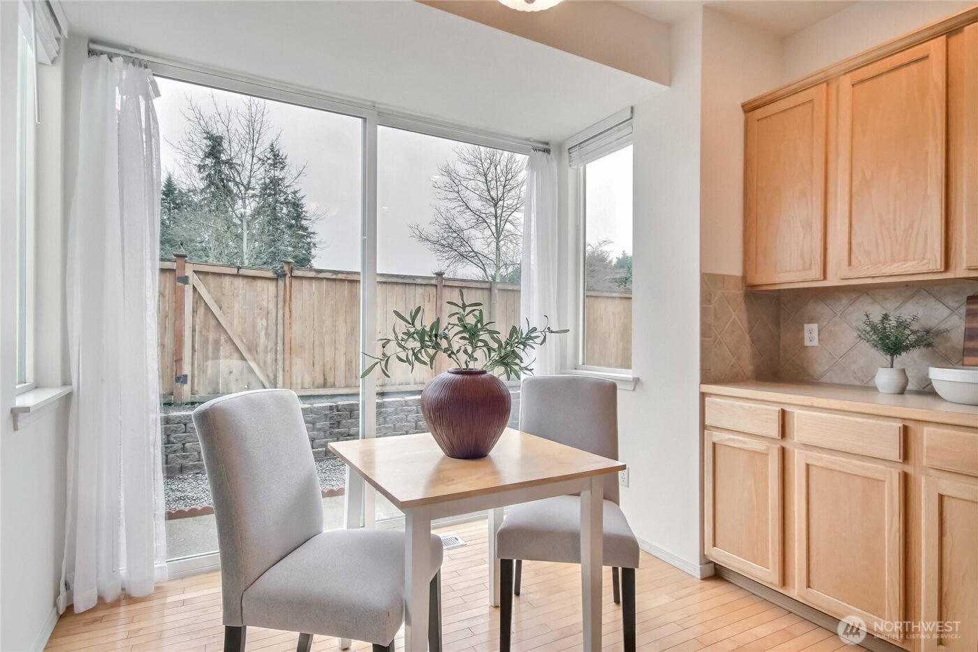 512 29th Ave SE, Puyallup, WA 98374