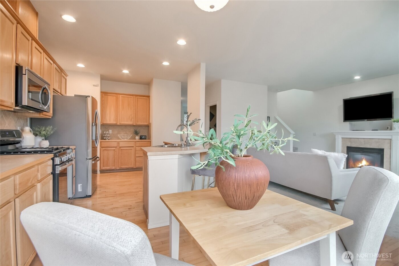 512 29th Ave SE, Puyallup, WA 98374