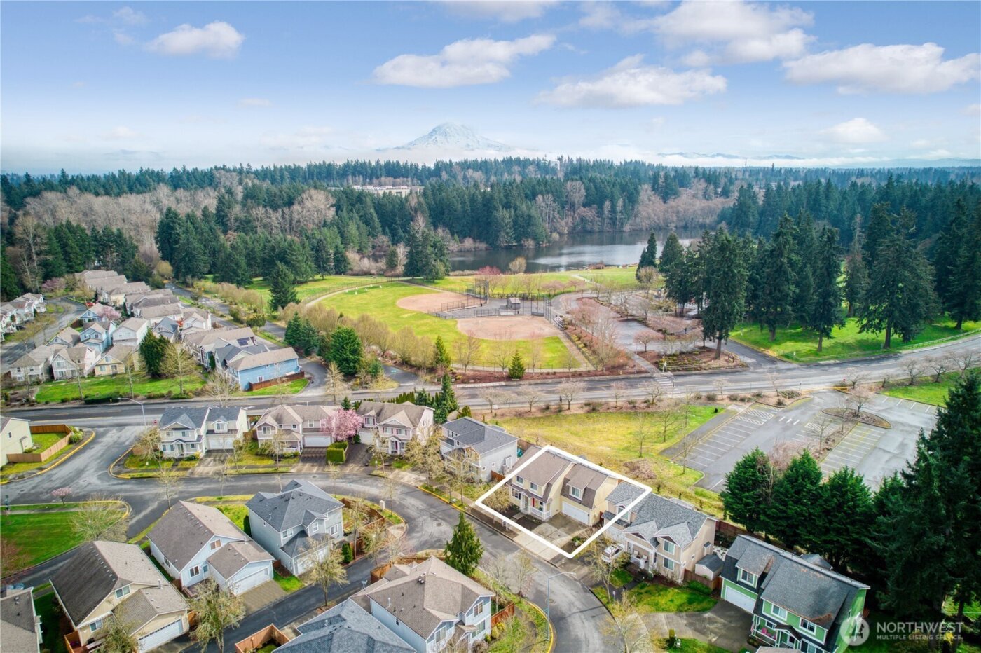 512 29th Ave SE, Puyallup, WA 98374