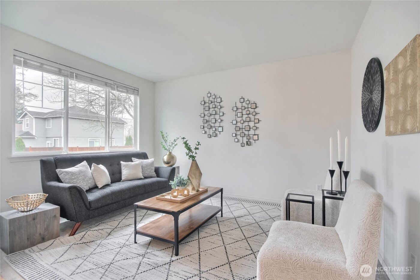 512 29th Ave SE, Puyallup, WA 98374