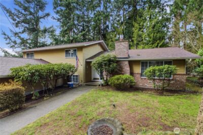 10809 150th Street Ct E, Puyallup, WA 98374