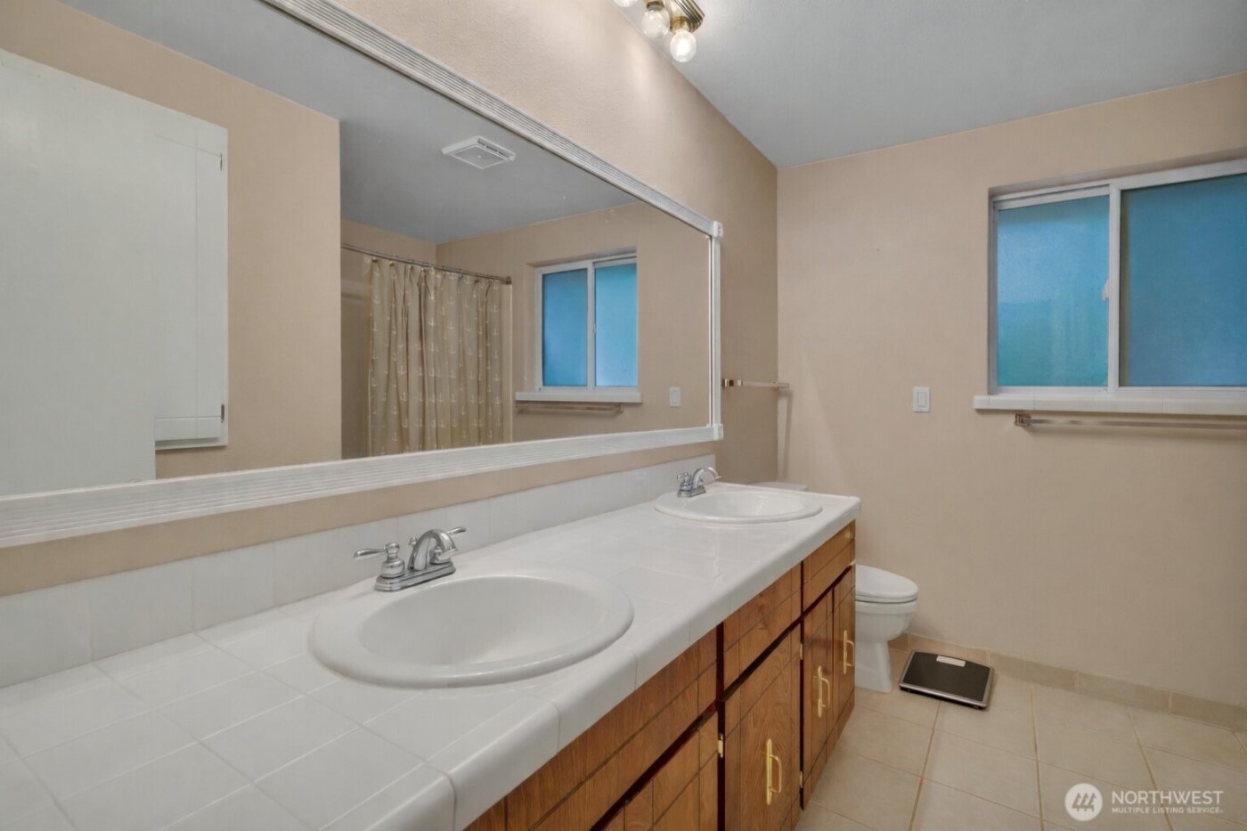 10809 150th Street Ct E, Puyallup, WA 98374