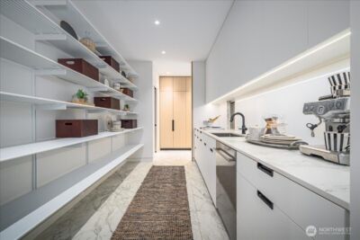 1914 Magnolia Boulevard W, Seattle, WA 98199 - Photo 16