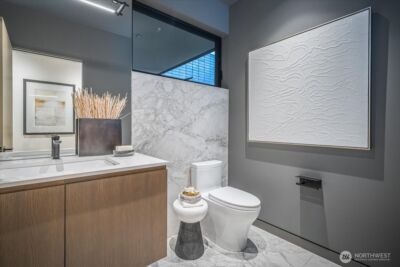 1914 Magnolia Boulevard W, Seattle, WA 98199 - Photo 17