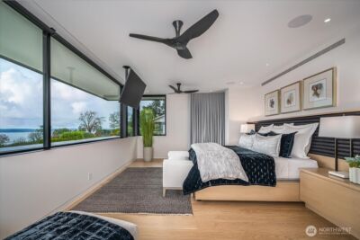 1914 Magnolia Boulevard W, Seattle, WA 98199 - Photo 19