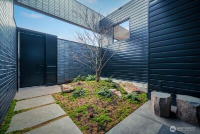 1914 Magnolia Boulevard W, Seattle, WA 98199 - Photo 3