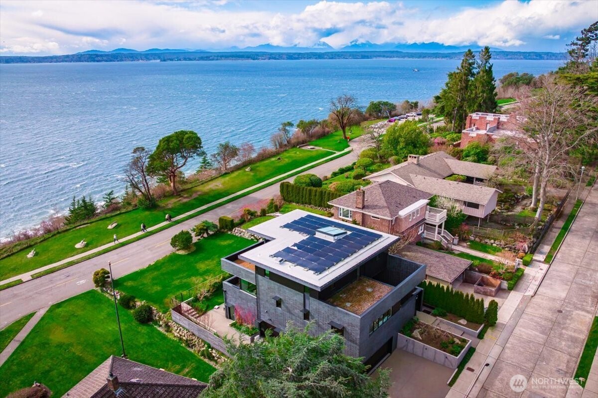 1914 Magnolia Boulevard W, Seattle, WA 98199