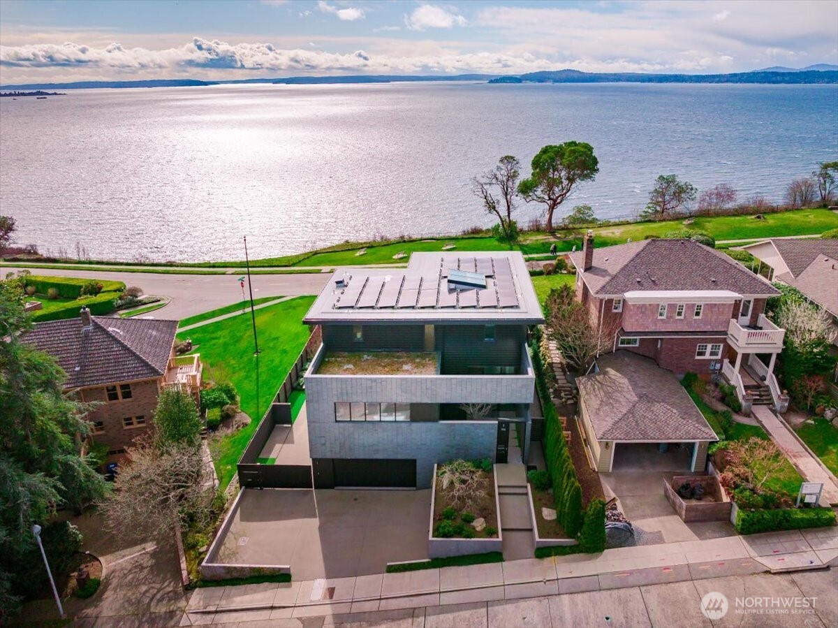 1914 Magnolia Boulevard W, Seattle, WA 98199