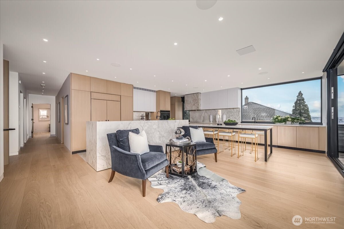 1914 Magnolia Boulevard W, Seattle, WA 98199