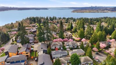 11922 82nd Place NE, Kirkland, WA 98034 - Photo 2