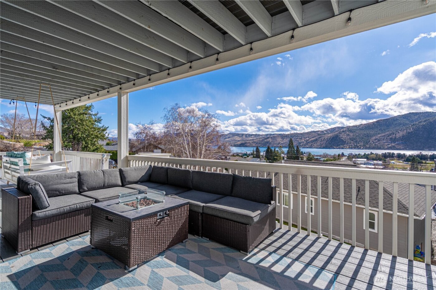 80 Terrace Drive , Manson, WA 98831