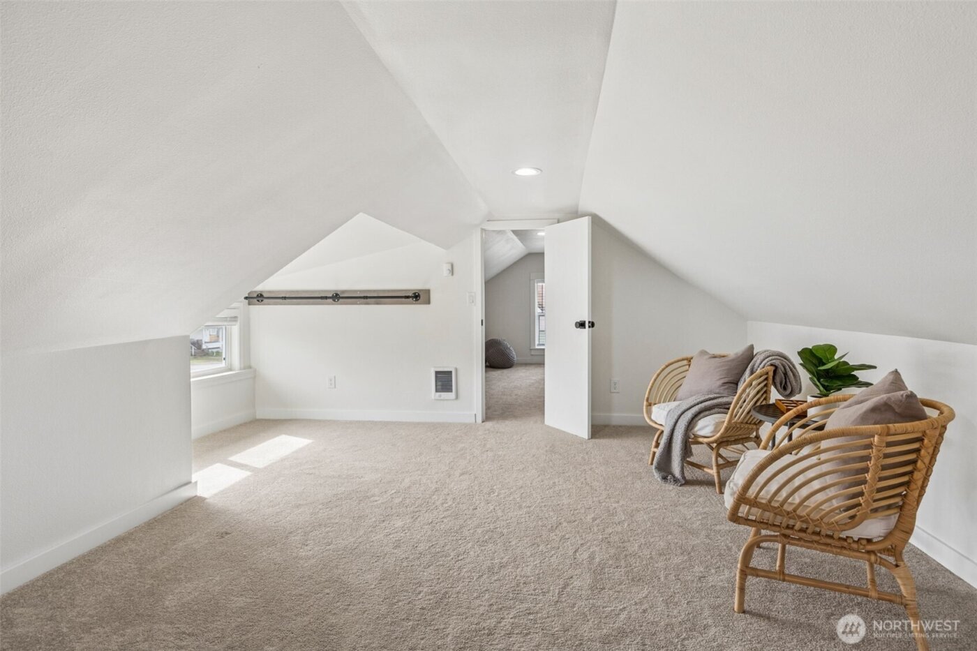 4021 S Sheridan Avenue , Tacoma, WA 98418