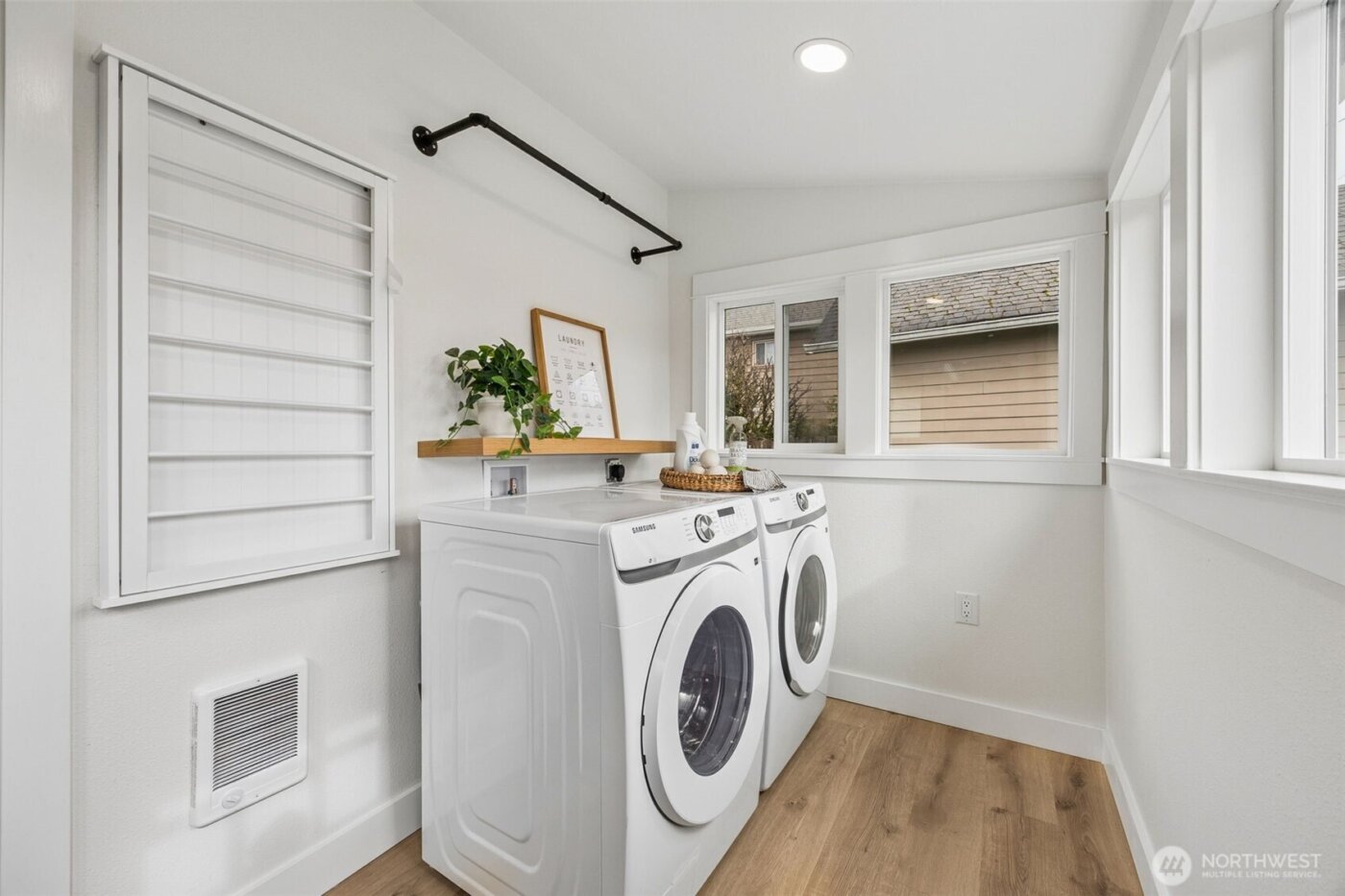 4021 S Sheridan Avenue , Tacoma, WA 98418