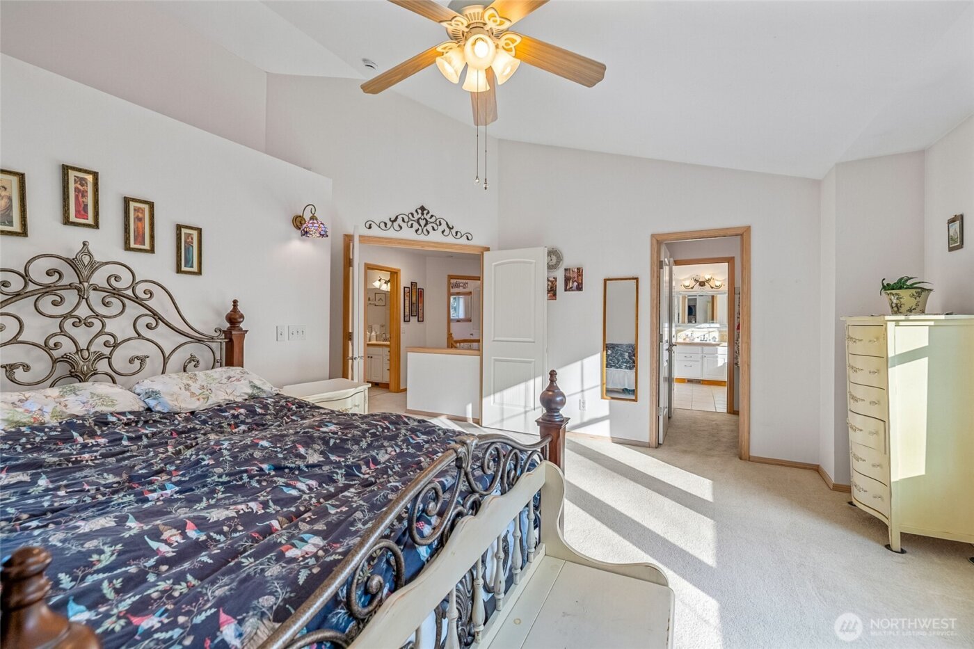 22068 McMurray Shore Drive , Mount Vernon, WA 98274