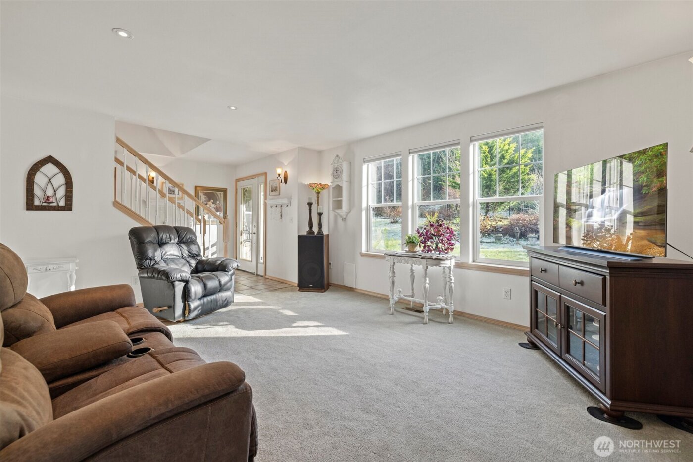 22068 McMurray Shore Drive , Mount Vernon, WA 98274