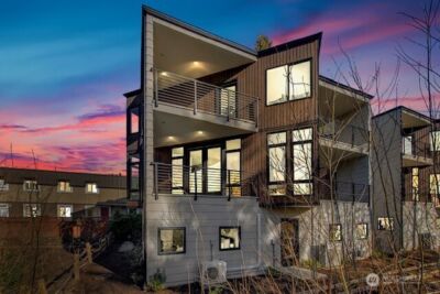 417 102nd Avenue SE, Bellevue, WA 98004