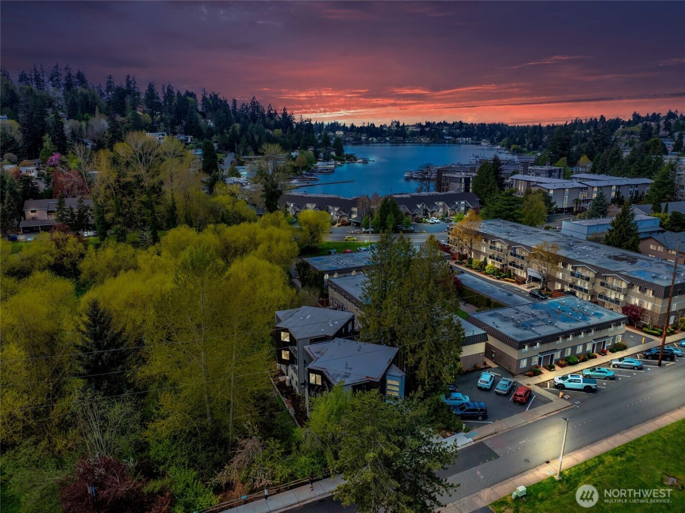417 102nd Avenue SE, Bellevue, WA 98004