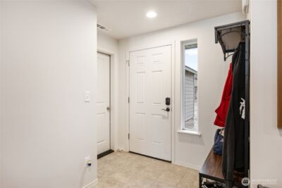 1104 W Maple Drive , Moses Lake, WA 98837 - Photo 5