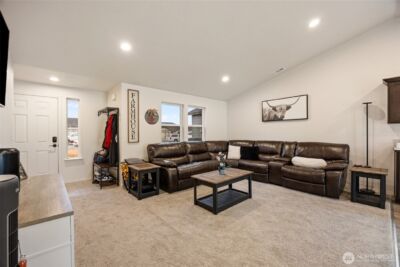 1104 W Maple Drive , Moses Lake, WA 98837 - Photo 6