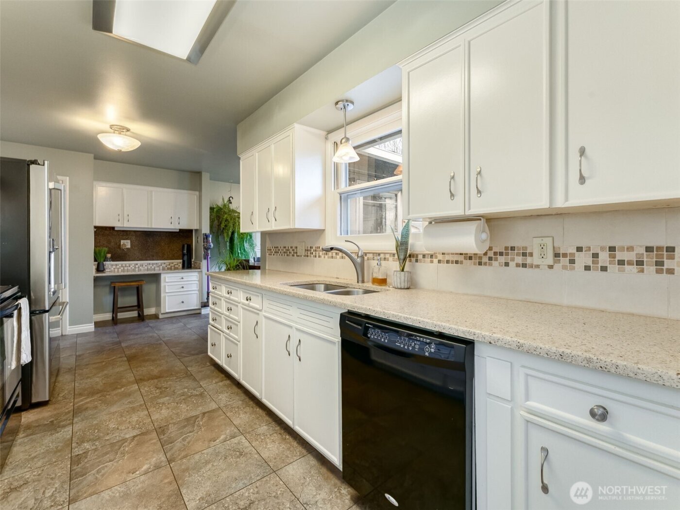 711 SE 101st Avenue , Vancouver, WA 98664