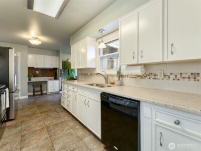 711 SE 101st Avenue , Vancouver, WA 98664 - Photo 15