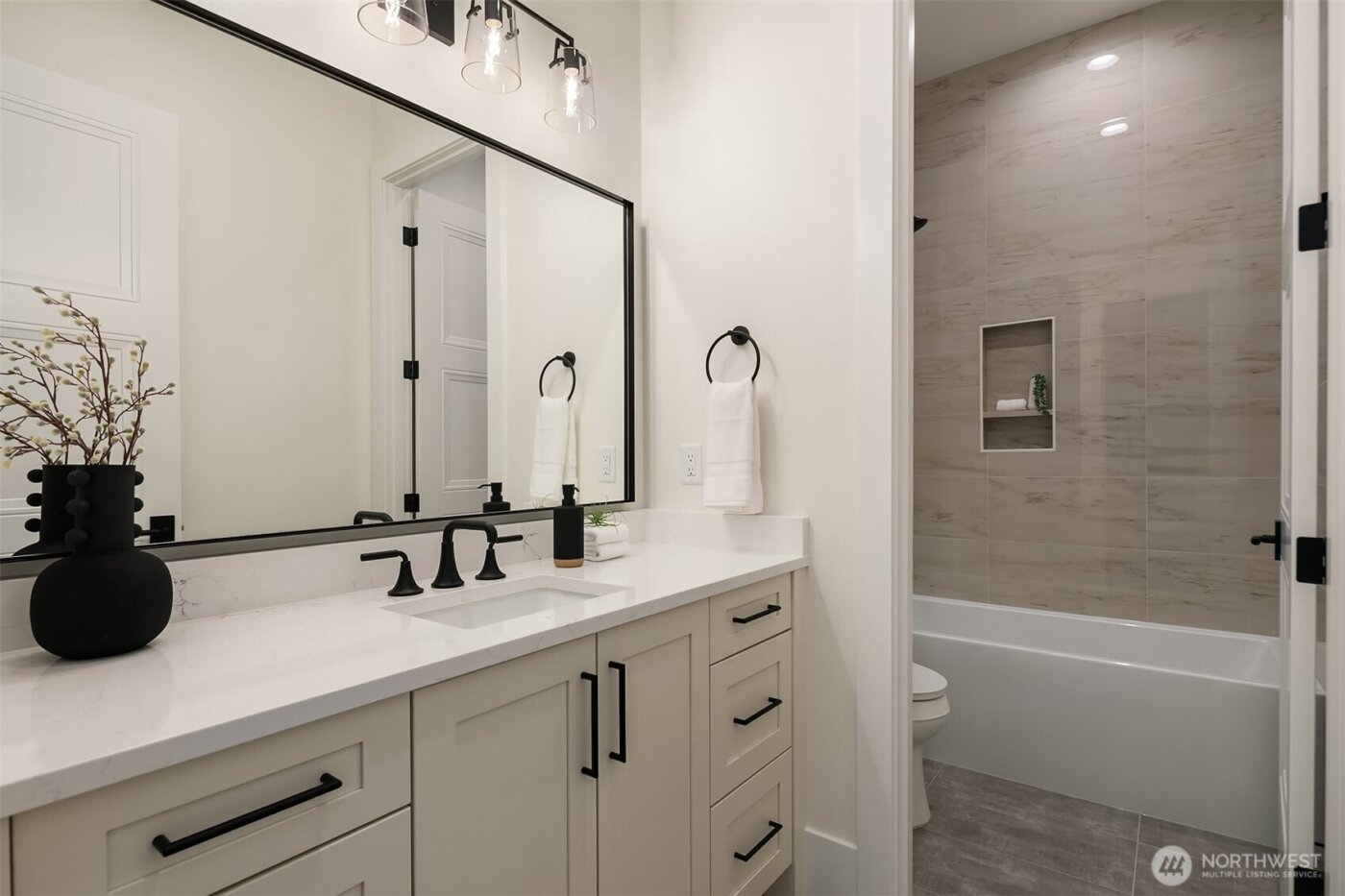 2309 103rd Avenue NE, Bellevue, WA 98004