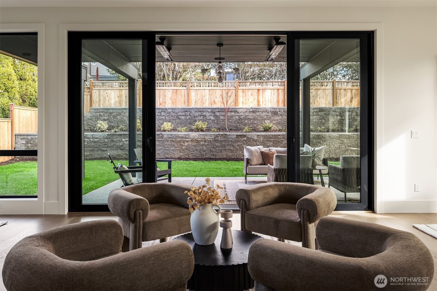 5808 Lakeview Drive , Kirkland, WA 98033