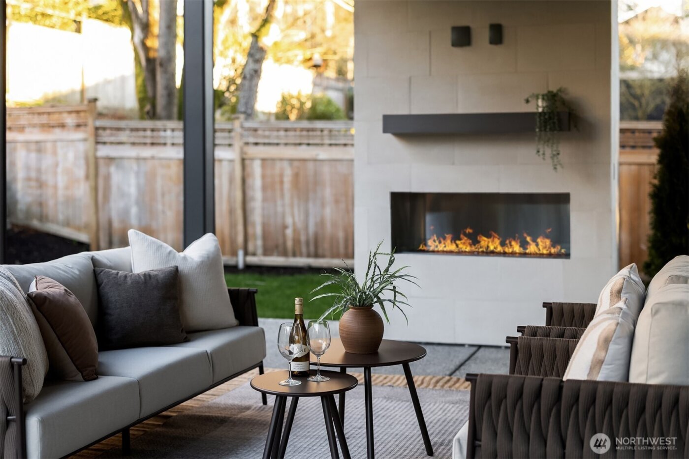 5808 Lakeview Drive , Kirkland, WA 98033