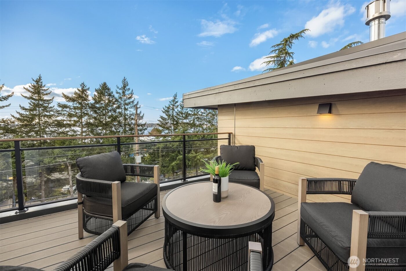 5808 Lakeview Drive , Kirkland, WA 98033