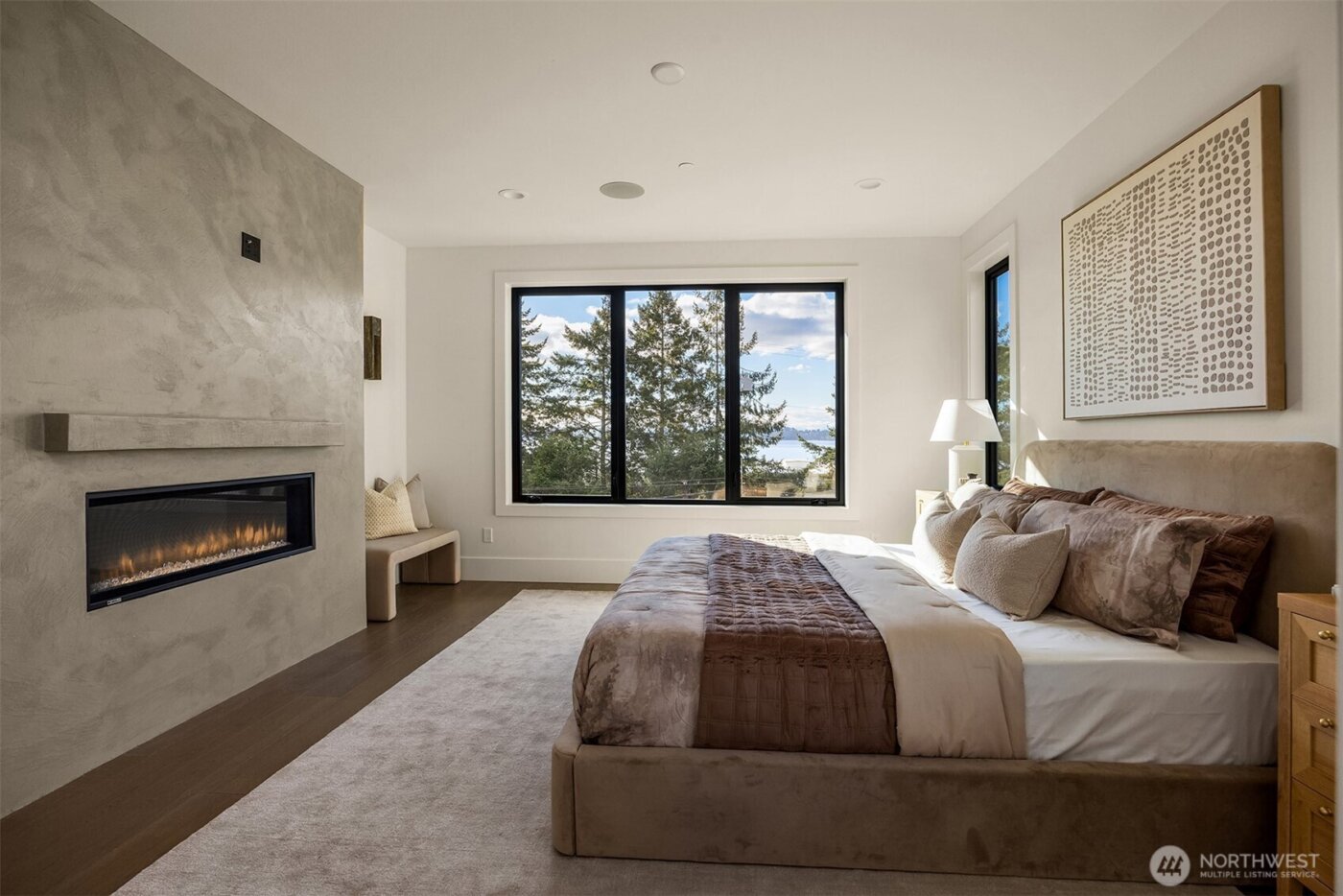 5808 Lakeview Drive , Kirkland, WA 98033