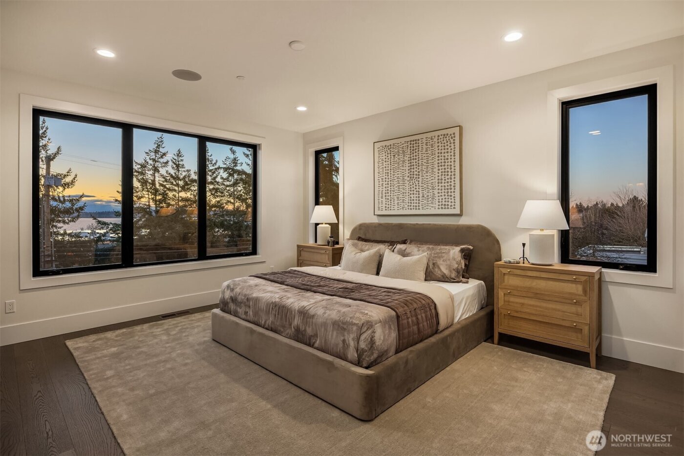 5808 Lakeview Drive , Kirkland, WA 98033