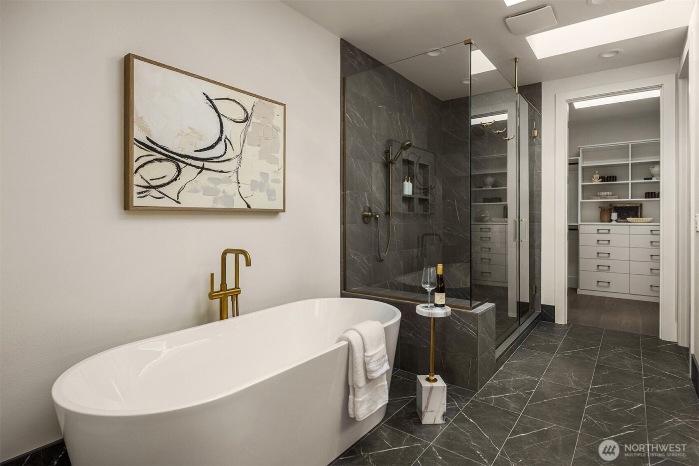 5808 Lakeview Drive , Kirkland, WA 98033