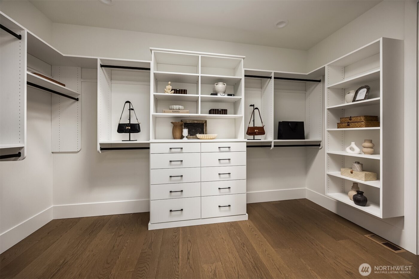 5808 Lakeview Drive , Kirkland, WA 98033