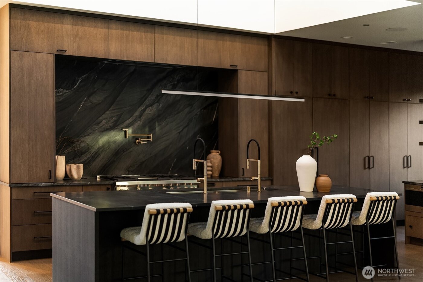 5808 Lakeview Drive , Kirkland, WA 98033