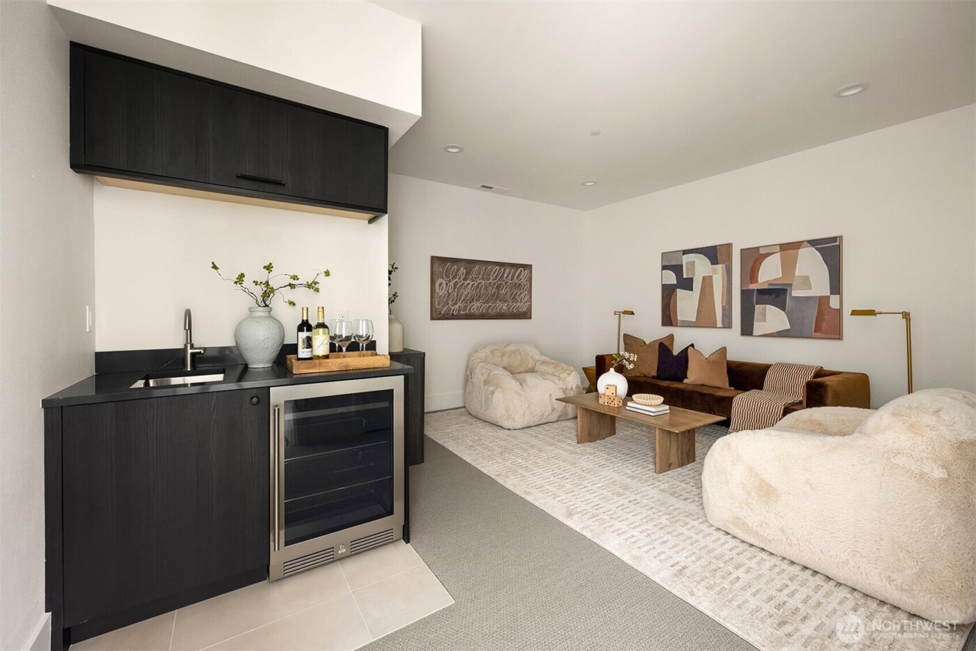 5808 Lakeview Drive , Kirkland, WA 98033